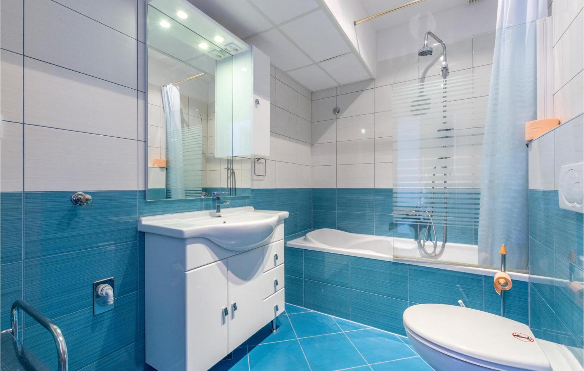 1 Bedroom Gorgeous Apartment In Jesenice المظهر الخارجي الصورة